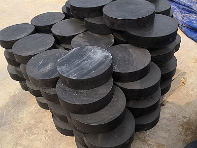 盐边县板式橡胶支座由若干层橡胶片与薄钢板经加压硫化
